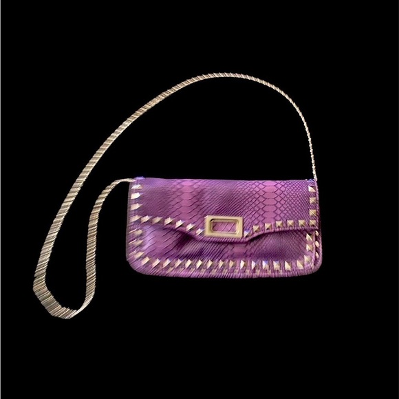 PURPLE FAUX SNAKESKIN CLUTCH/SHOULDER BAG - Picture 3 of 11